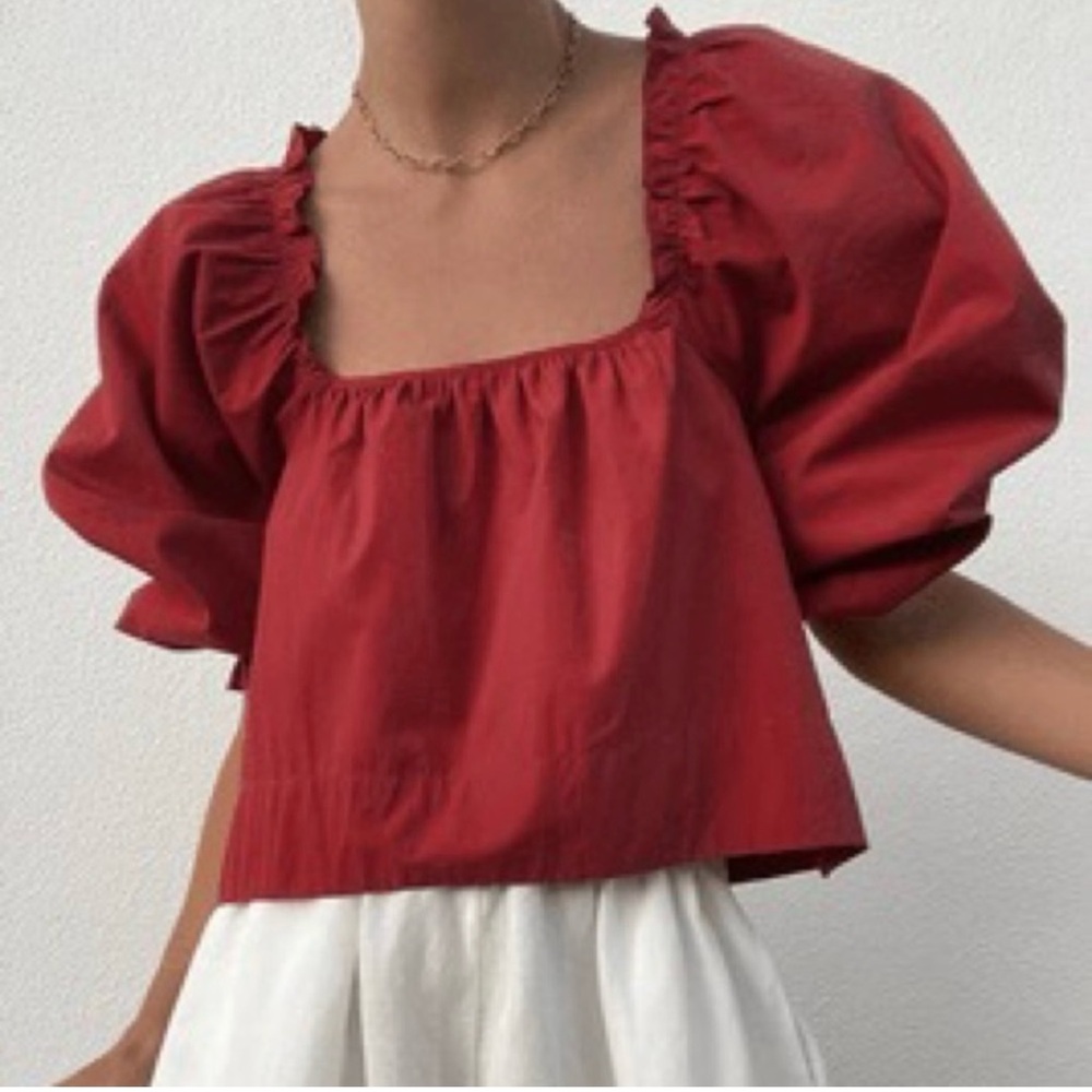 Posse Mila Puff Sleeve Top Size Small ( it can fit Medium)